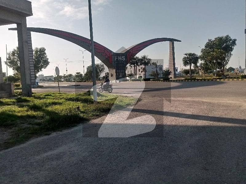 5 Marla Plot Near Main Boulevard and Mosque