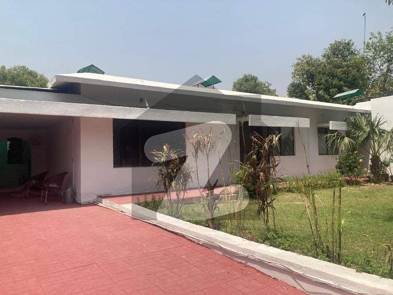 1165 Square Yards House For Sale In F-7 1165 Square Yards House For Sale In F-7