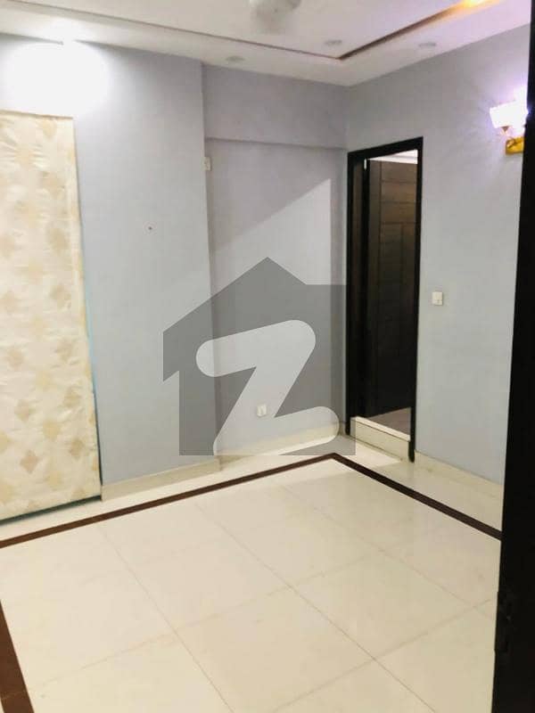 بخاری کمرشل ایریا ڈی ایچ اے فیز 6,ڈی ایچ اے ڈیفینس,کراچی میں 3 کمروں کا 7 مرلہ فلیٹ 1.1 لاکھ میں کرایہ پر دستیاب ہے۔ بخاری کمرشل ایریا ڈی ایچ اے فیز 6,ڈی ایچ اے ڈیفینس,کراچی میں 3 کمروں کا 7 مرلہ فلیٹ 1.1 لاکھ میں کرایہ پر دستیاب ہے۔