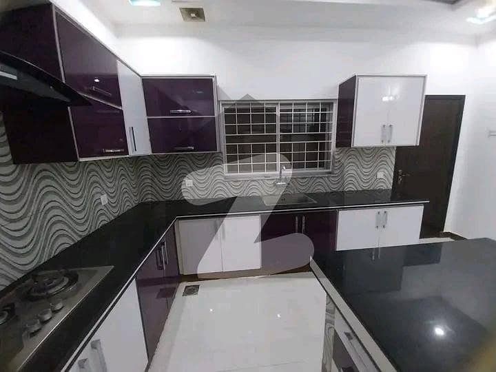 BEAUTIFUL UPPER PORTION FOR RENT WITH GAS BEAUTIFUL UPPER PORTION FOR RENT WITH GAS