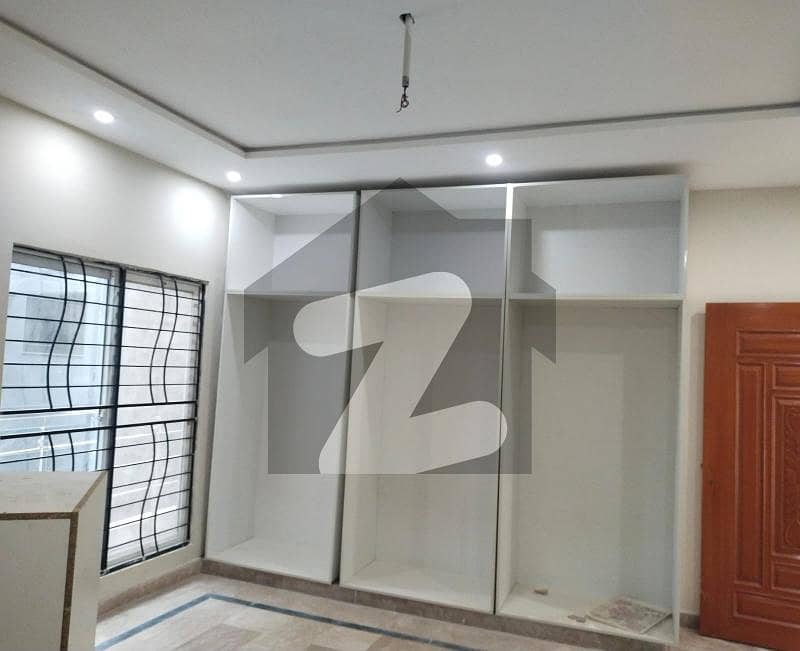 1 BED FLAT 1 BED FLAT