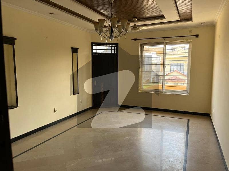 HOUSE FOR SALE SECTOR E 11 2 SIZE 9.5 MARLA 70 FEET STREET HOUSE FOR SALE SECTOR E 11 2 SIZE 9.5 MARLA 70 FEET STREET