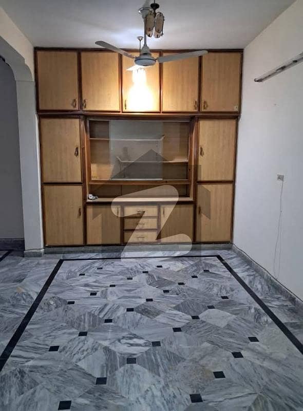 Upper Portion Available For Rent Upper Portion Available For Rent