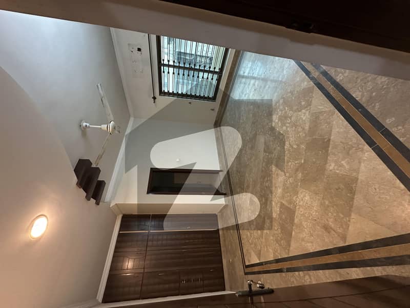 Beautiful 3 bedroom upper portion is available for rent Beautiful 3 bedroom upper portion is available for rent