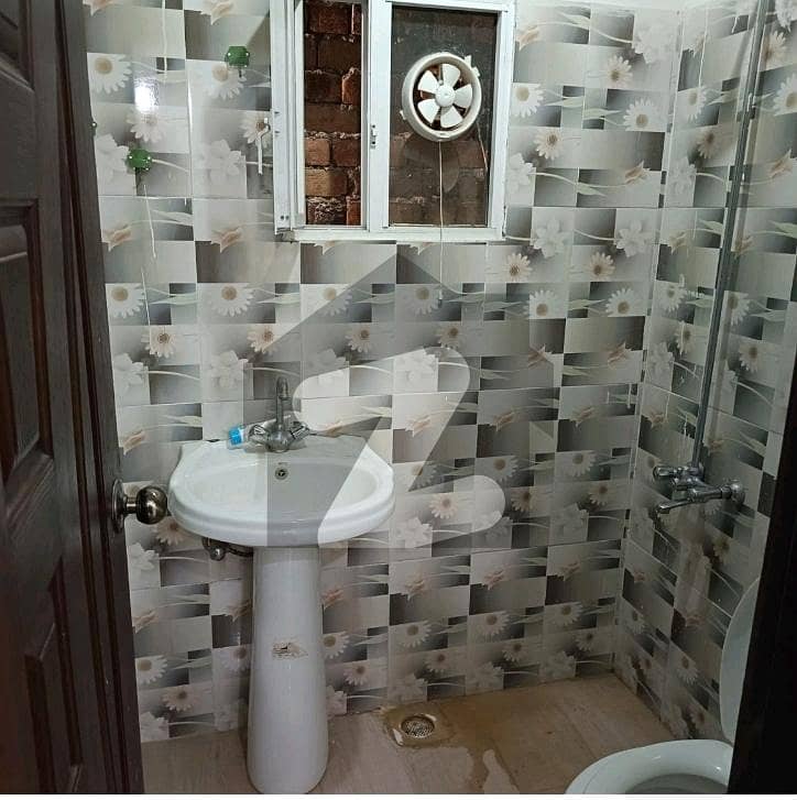 Flat Of 650 Square Feet For rent In E-11 Flat Of 650 Square Feet For rent In E-11