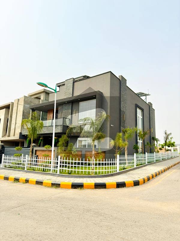 3 Side Open Corner House With 10Kv Solar 3 Side Open Corner House With 10Kv Solar
