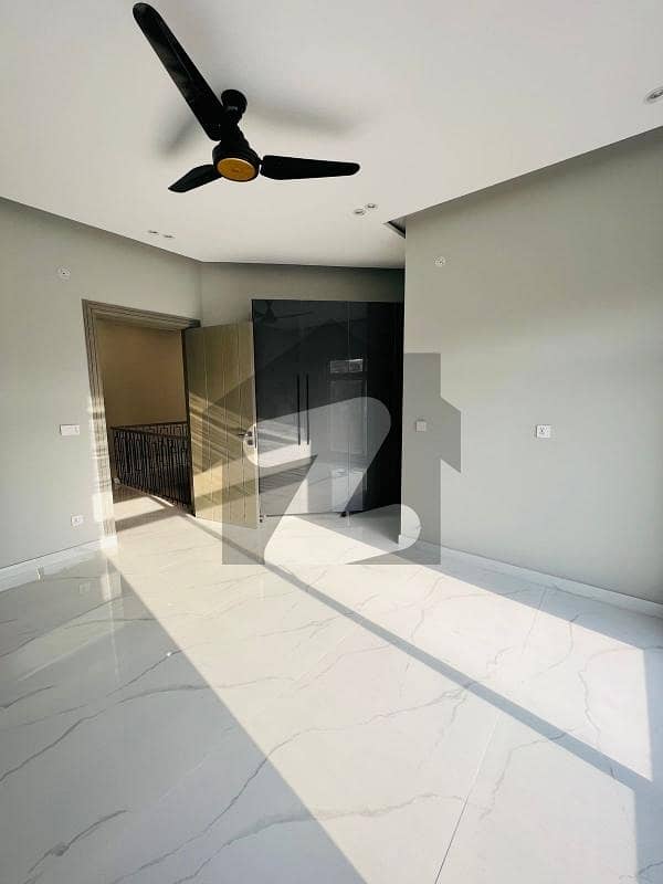 A 7 Marla Designer Single Unit,House For Sale In Safari Velly Abubakar Block, Phase 8