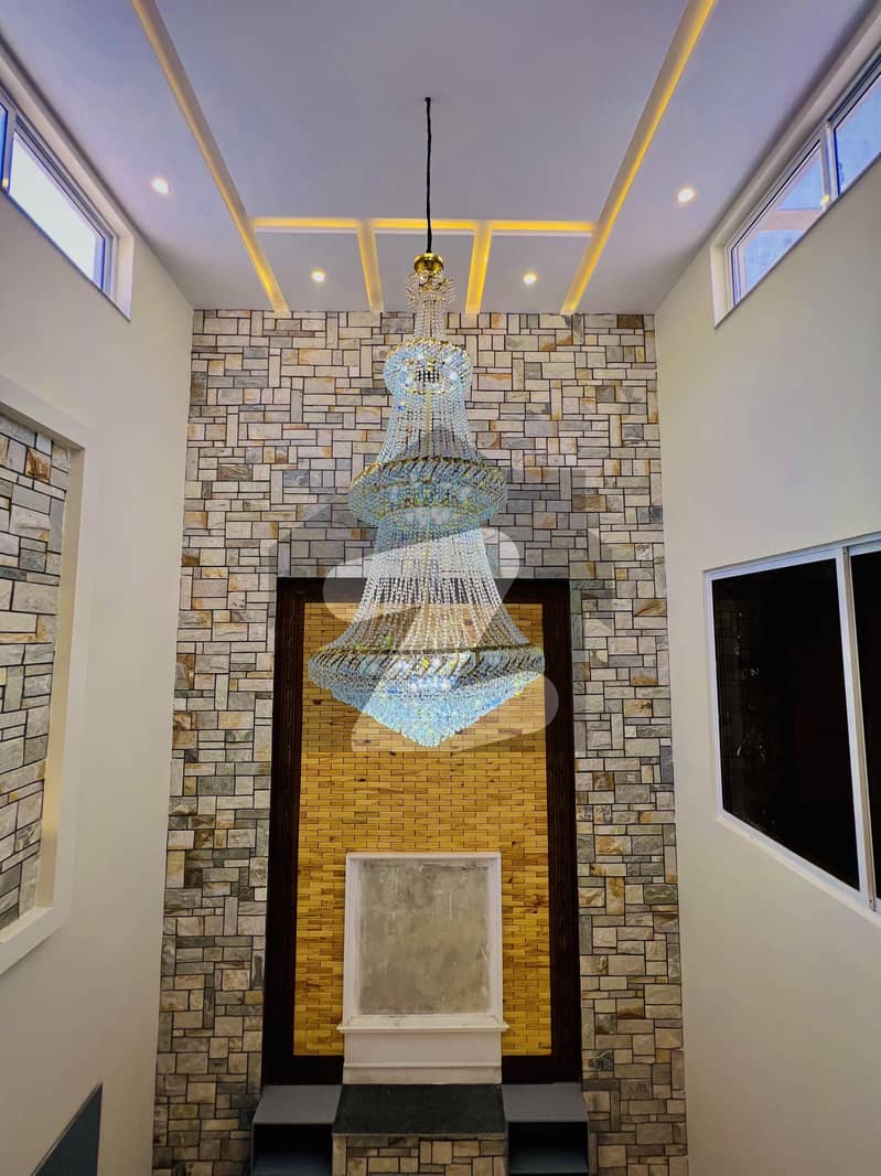 11 Marla Beautiful Double Height Lobby House . 11 Marla Beautiful Double Height Lobby House .