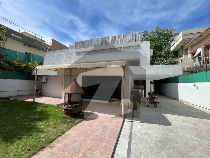 Beautiful House Main Location Low Price In F-7 Beautiful House Main Location Low Price In F-7