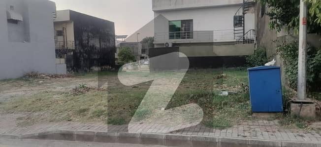 IDEAL LOCATION RESIDENTIAL PAIR PLOT AVAILABLE FOR SALE IN SAFFARI HOME SECTOR C