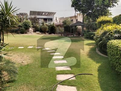 5 BEDS ONE-KANAL FULL HOUSE AVAILABLE FOR RENT (ONE-KANAL HOUSE + ONE-KANAL LAWN ) 5 BEDS ONE-KANAL FULL HOUSE AVAILABLE FOR RENT (ONE-KANAL HOUSE + ONE-KANAL LAWN )