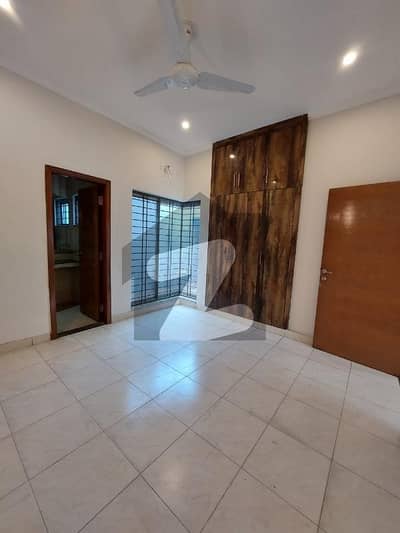 Ideal House For sale In Divine Gardens - Block E corner 6 Marla