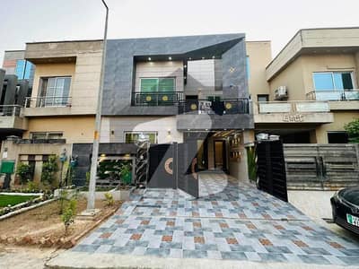 5 MARLA LUXURY BRAND NEW HOUSE MODERN DESIGN FOR SALE IN JINNAH BLOCK 5 MARLA LUXURY BRAND NEW HOUSE MODERN DESIGN FOR SALE IN JINNAH BLOCK