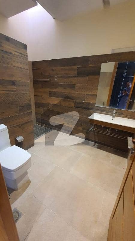 double vip house 5 bed attach bath prime location double vip house 5 bed attach bath prime location