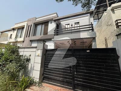 بش ایگزیکٹو ولاز ملتان میں 3 کمروں کا 5 مرلہ مکان 1.38 کروڑ میں برائے فروخت۔