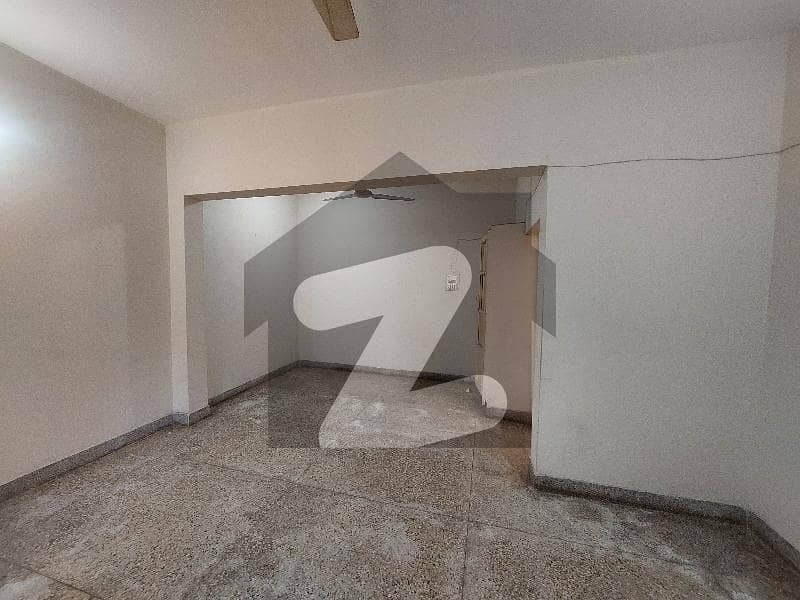 25x50 Upper Portion Available For Rent 25x50 Upper Portion Available For Rent