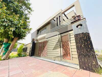 بحریہ ٹاؤن فیز 8 بحریہ ٹاؤن راولپنڈی,راولپنڈی میں 5 کمروں کا 10 مرلہ مکان 3.85 کروڑ میں برائے فروخت۔ بحریہ ٹاؤن فیز 8 بحریہ ٹاؤن راولپنڈی,راولپنڈی میں 5 کمروں کا 10 مرلہ مکان 3.85 کروڑ میں برائے فروخت۔