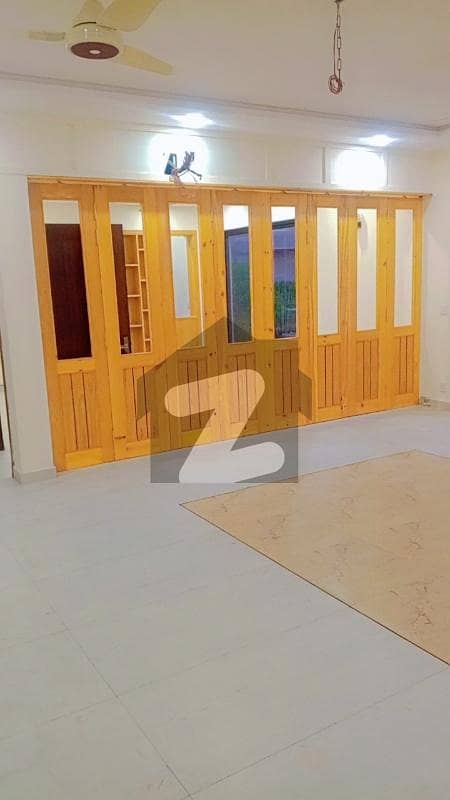 20 MARLA House Available For Rent 20 MARLA House Available For Rent