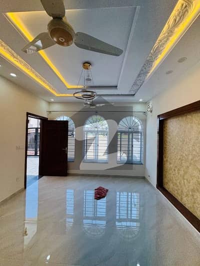 House is available for sale on ideal location of Islamabad House is available for sale on ideal location of Islamabad