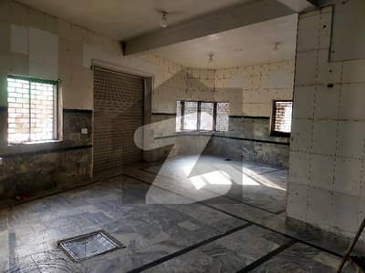 کھنہ روڈ راولپنڈی میں 4 مرلہ دکان 80.0 ہزار میں کرایہ پر دستیاب ہے۔