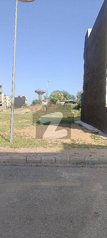 بحریہ ٹاؤن فیز 8 بحریہ ٹاؤن راولپنڈی,راولپنڈی میں 4 مرلہ علاوہ 1.7 کروڑ میں برائے فروخت۔