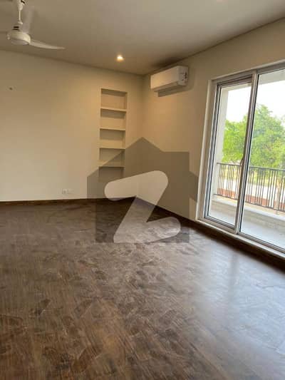 Raya At Its Best Elite 1-Kanal Bungalow With Elegant Drawing Room, Tiled Flooring, And Jacuzzi Bath Now Available For Rent Raya At Its Best Elite 1-Kanal Bungalow With Elegant Drawing Room, Tiled Flooring, And Jacuzzi Bath Now Available For Rent