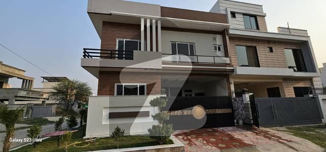 جی ۔ 16/4 جی ۔ 16,اسلام آباد میں 5 کمروں کا 8 مرلہ مکان 3.95 کروڑ میں برائے فروخت۔