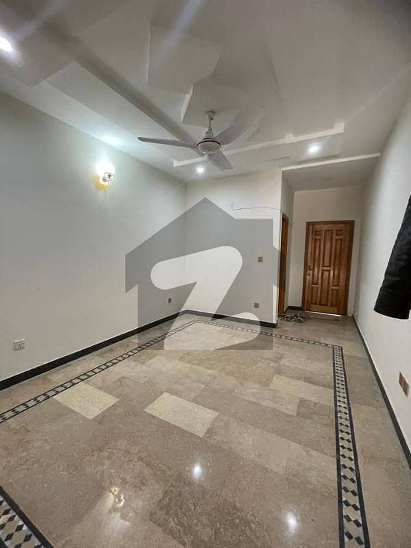 30*70 Ground+Basement For Rent in G-14/4 30*70 Ground+Basement For Rent in G-14/4