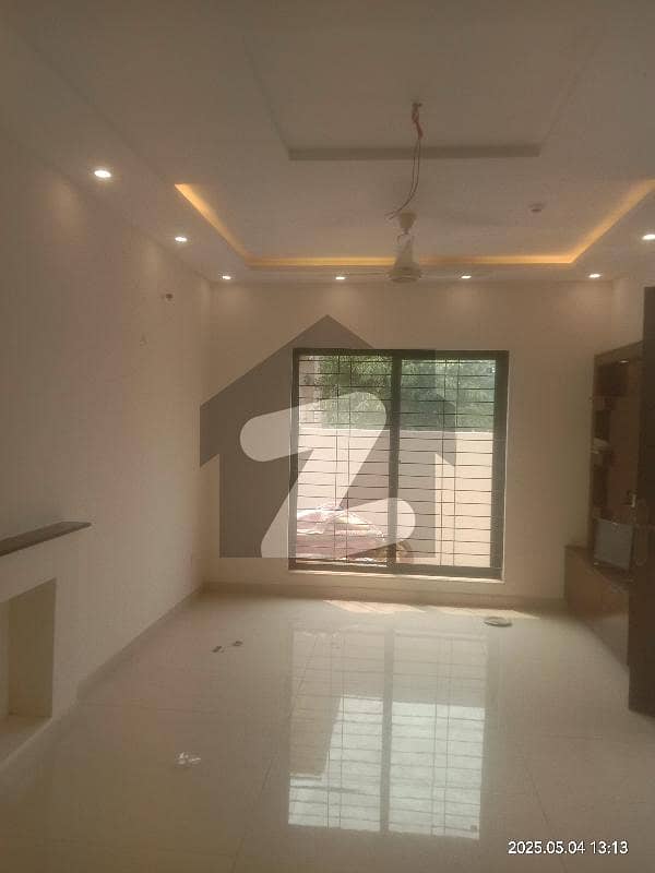 brand new house good location brand new house good location