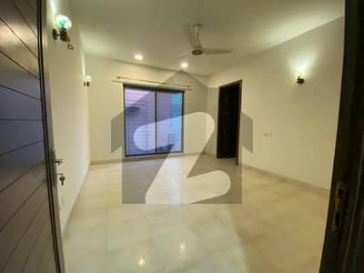 Elegant 1 Kanal Upper Portion for Rent with Separate Entrance DHA Phase 4, Block HH