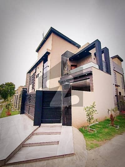 10 MARLA BRAND NEW MODERN AND CORNER HOUSE WITH ELEGANT FRONT ELEVATION AVAILABLE FOR SALE IN UET SOCIETY 10 MARLA BRAND NEW MODERN AND CORNER HOUSE WITH ELEGANT FRONT ELEVATION AVAILABLE FOR SALE IN UET SOCIETY