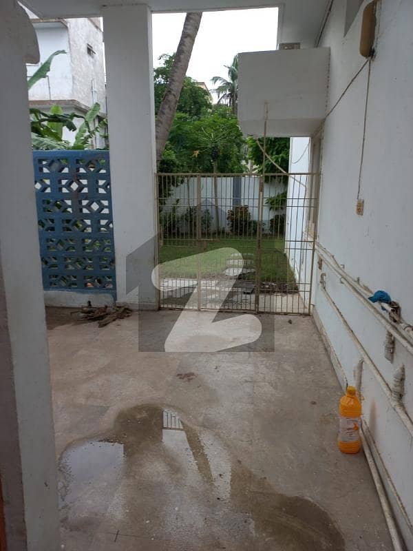Ideal Investment Main Road 1000 Square Yards Rent Out Property For Sale Ideal Investment Main Road 1000 Square Yards Rent Out Property For Sale