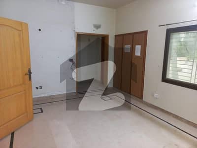 نارتھ ناظم آباد ۔ بلاک آئی نارتھ ناظم آباد,کراچی میں 6 کمروں کا 16 مرلہ مکان 7.0 کروڑ میں برائے فروخت۔ نارتھ ناظم آباد ۔ بلاک آئی نارتھ ناظم آباد,کراچی میں 6 کمروں کا 16 مرلہ مکان 7.0 کروڑ میں برائے فروخت۔