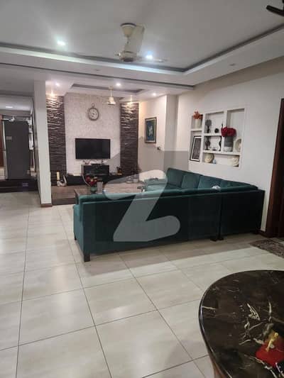 1000 Sq Yd House Available For Sale 2 Potions In 1000 Yard 1000 Sq Yd House Available For Sale 2 Potions In 1000 Yard