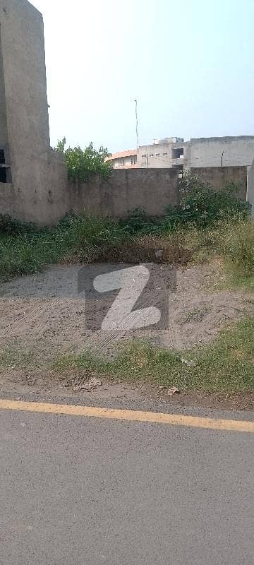 10 Marla Plot For Sale With Gas Location