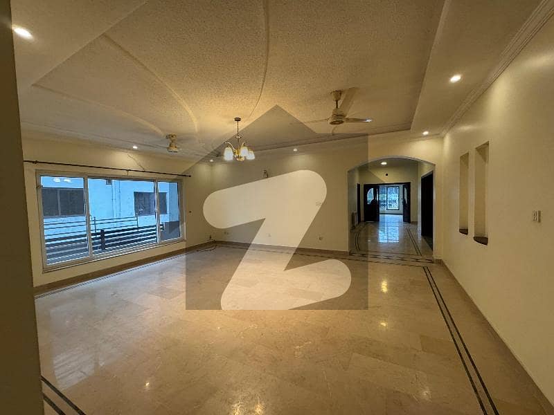 F-11 Beautiful Totally Independent Upper Portion Available For Rent F-11 Beautiful Totally Independent Upper Portion Available For Rent