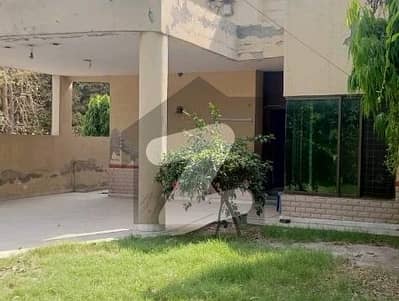 جوہر ٹاؤن فیز 1 - بلاک ڈی1 جوہر ٹاؤن فیز 1,جوہر ٹاؤن,لاہور میں 5 کمروں کا 1 کنال مکان 4.0 لاکھ میں کرایہ پر دستیاب ہے۔ جوہر ٹاؤن فیز 1 - بلاک ڈی1 جوہر ٹاؤن فیز 1,جوہر ٹاؤن,لاہور میں 5 کمروں کا 1 کنال مکان 4.0 لاکھ میں کرایہ پر دستیاب ہے۔