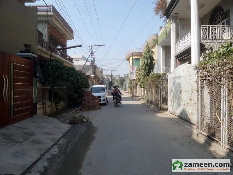 Brand New House Is Available For Sale GulshaneRavi Block A, Gulshan
