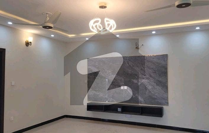 بحریہ انکلیو بحریہ ٹاؤن,اسلام آباد میں 5 کمروں کا 10 مرلہ مکان 4.2 کروڑ میں برائے فروخت۔ بحریہ انکلیو بحریہ ٹاؤن,اسلام آباد میں 5 کمروں کا 10 مرلہ مکان 4.2 کروڑ میں برائے فروخت۔