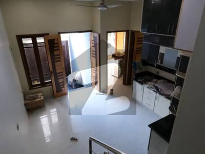 ڈی ایچ اے فیز 7 ایکسٹینشن ڈی ایچ اے ڈیفینس,کراچی میں 4 کمروں کا 4 مرلہ مکان 1.7 لاکھ میں کرایہ پر دستیاب ہے۔