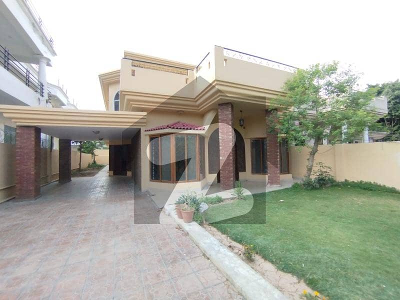 ایف ۔ 10 اسلام آباد میں 4 کمروں کا 1 کنال مکان 4.5 لاکھ میں کرایہ پر دستیاب ہے۔ ایف ۔ 10 اسلام آباد میں 4 کمروں کا 1 کنال مکان 4.5 لاکھ میں کرایہ پر دستیاب ہے۔