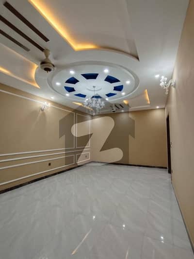1 Kanal Upper Portion Available For Rent