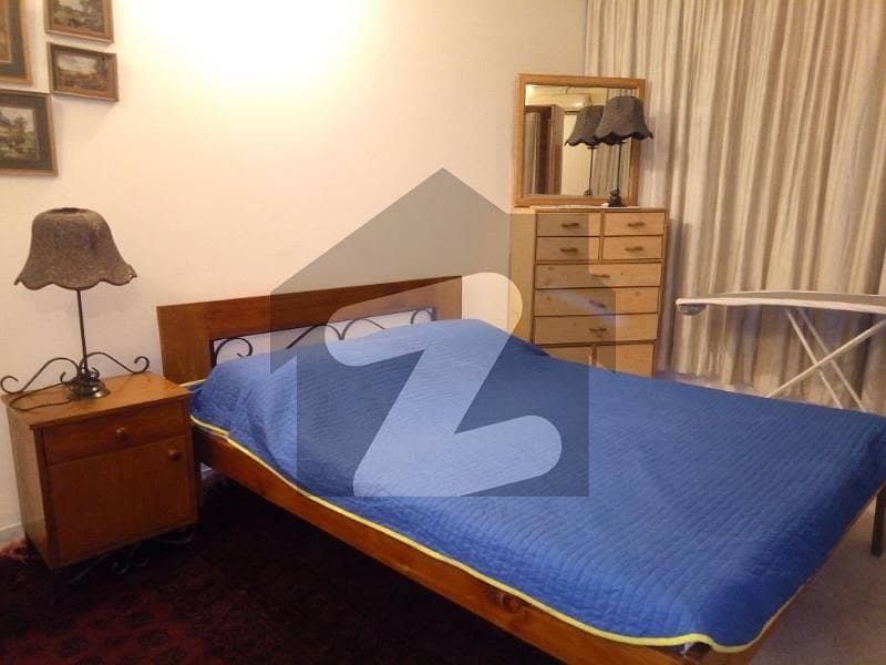 ONE BED ROOM AVAILABLE FOR RENT ONE BED ROOM AVAILABLE FOR RENT