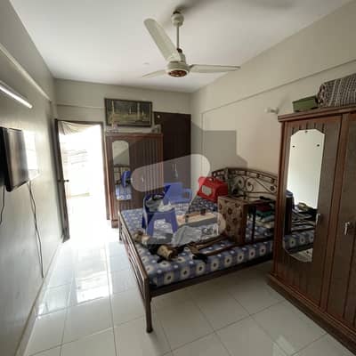 ڈی ایچ اے فیز 7 ڈی ایچ اے ڈیفینس,کراچی میں 2 کمروں کا 4 مرلہ فلیٹ 1.35 کروڑ میں برائے فروخت۔
