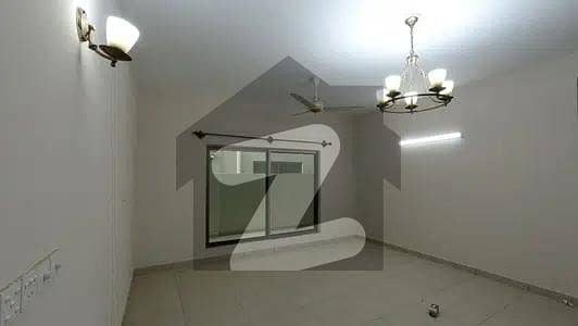 عسکری 5 - سیکٹر بی عسکری 5,ملیر کنٹونمنٹ,کینٹ,کراچی میں 5 کمروں کا 1 کنال مکان 1.9 لاکھ میں کرایہ پر دستیاب ہے۔ عسکری 5 - سیکٹر بی عسکری 5,ملیر کنٹونمنٹ,کینٹ,کراچی میں 5 کمروں کا 1 کنال مکان 1.9 لاکھ میں کرایہ پر دستیاب ہے۔