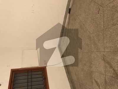 1000 Yard DEMOLISH BUNGALOW FOR SALE CENTRAL STREET
