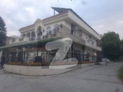 G-9
