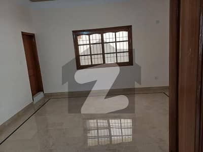 400 Square Yard Double Storey Bungalow Available For Sale In GULISTAN E JAUHAR 400 Square Yard Double Storey Bungalow Available For Sale In GULISTAN E JAUHAR