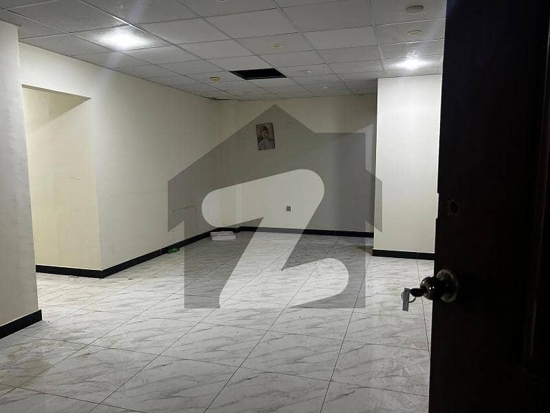 OFFICE AVAILABLE FOR RENT OFFICE AVAILABLE FOR RENT