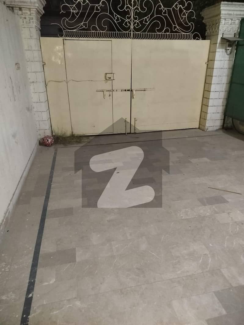 پی ای سی ایچ ایس بلاک 2 پی ای سی ایچ ایس,جمشید ٹاؤن,کراچی میں 6 کمروں کا 10 مرلہ مکان 10.0 کروڑ میں برائے فروخت۔ پی ای سی ایچ ایس بلاک 2 پی ای سی ایچ ایس,جمشید ٹاؤن,کراچی میں 6 کمروں کا 10 مرلہ مکان 10.0 کروڑ میں برائے فروخت۔